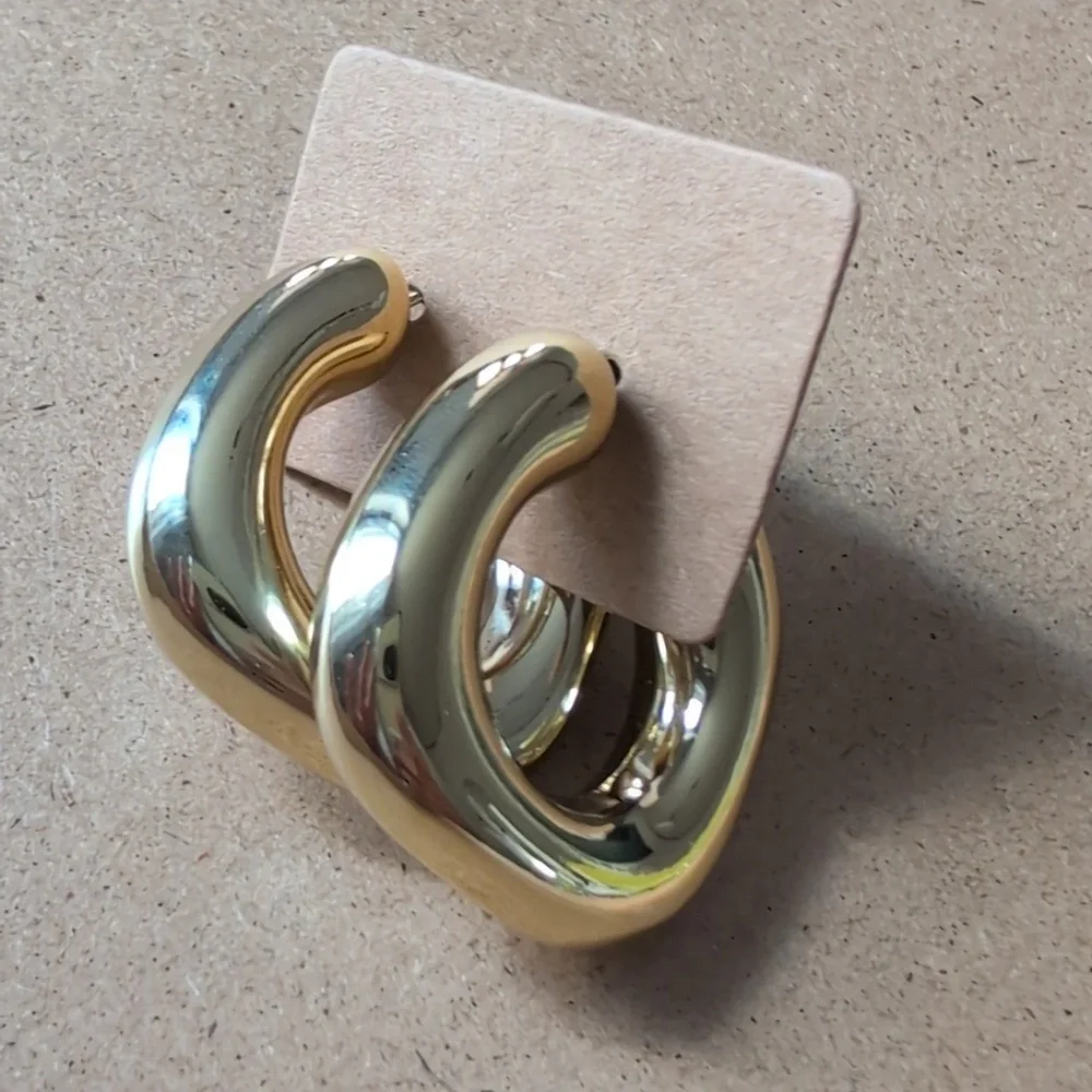 Chunky Gold Hoop Earrings